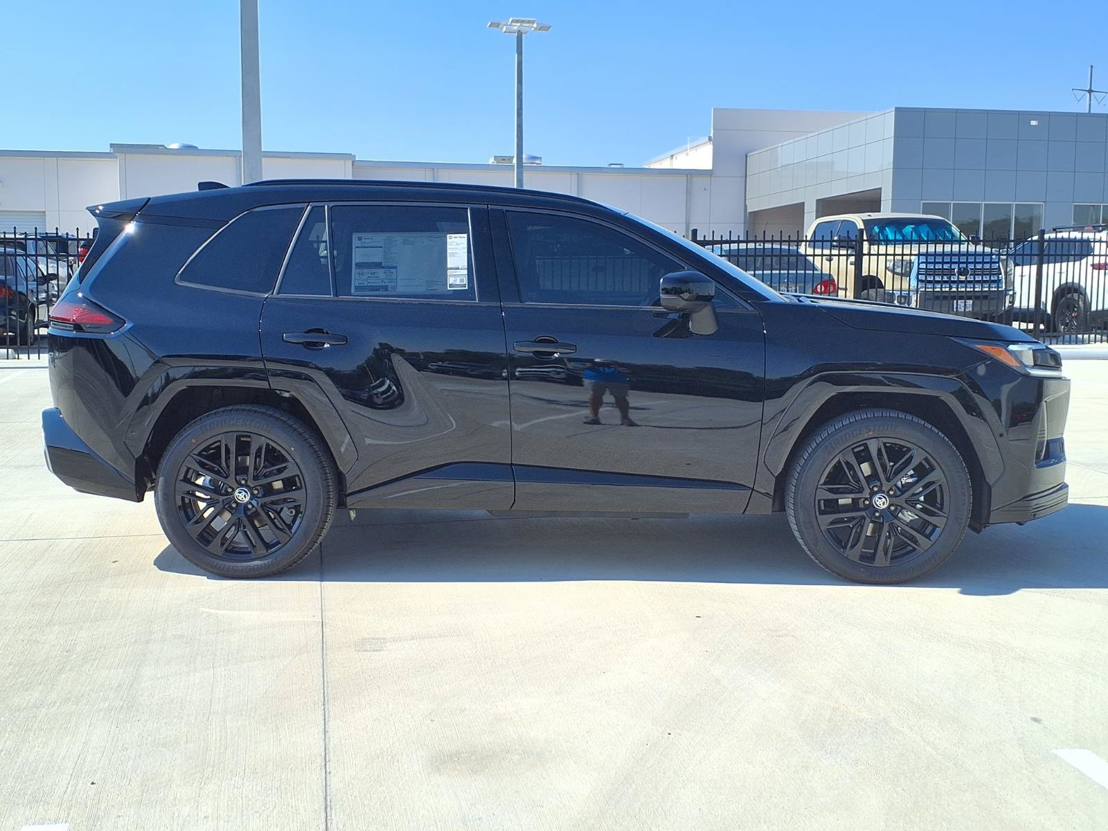 New 2026 Toyota RAV4 XSE w/ Panoramic Sun Roof Package AWD/4WD image 10