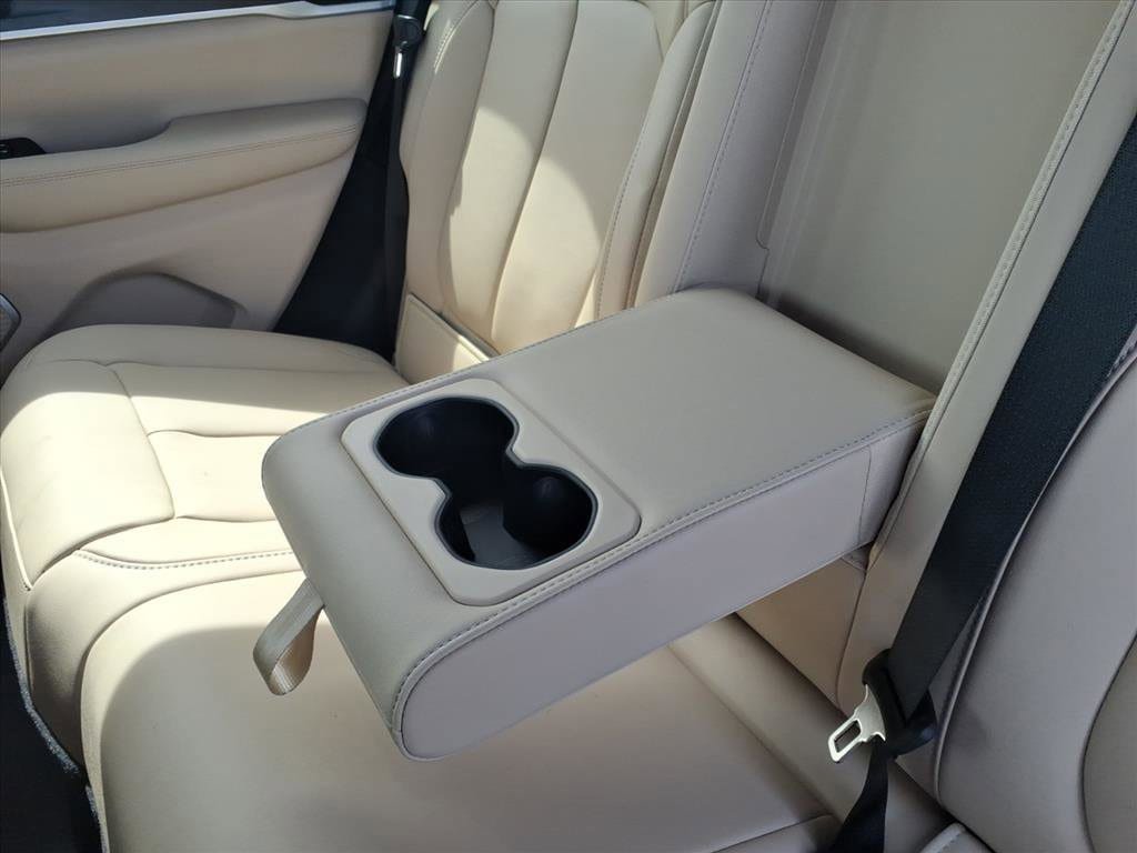 New 2026 Jeep Grand Cherokee Limited AWD/4WD image 8