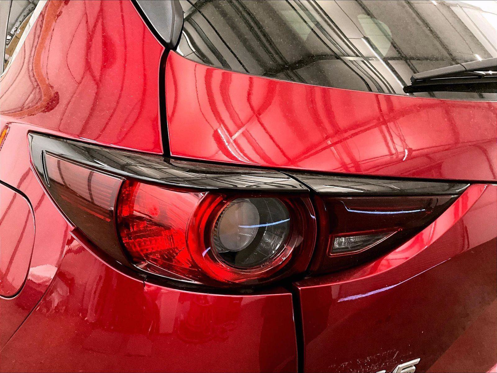 Used 2019 MAZDA CX-5 Touring image 28