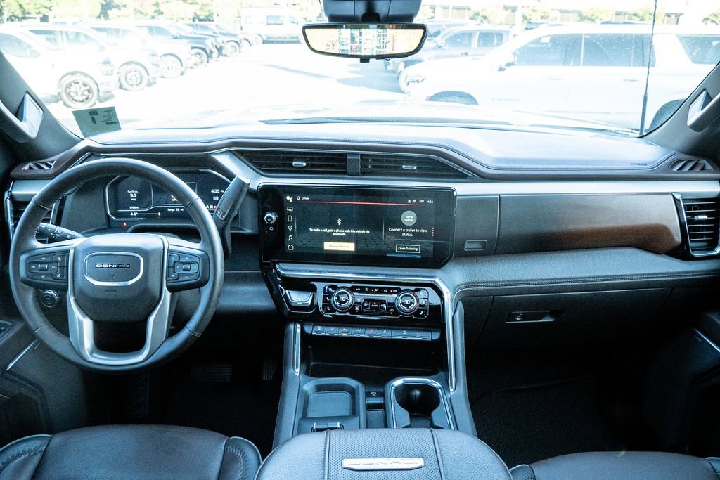 Used 2024 GMC Sierra 3500 Denali w/ Denali Reserve Package image 13