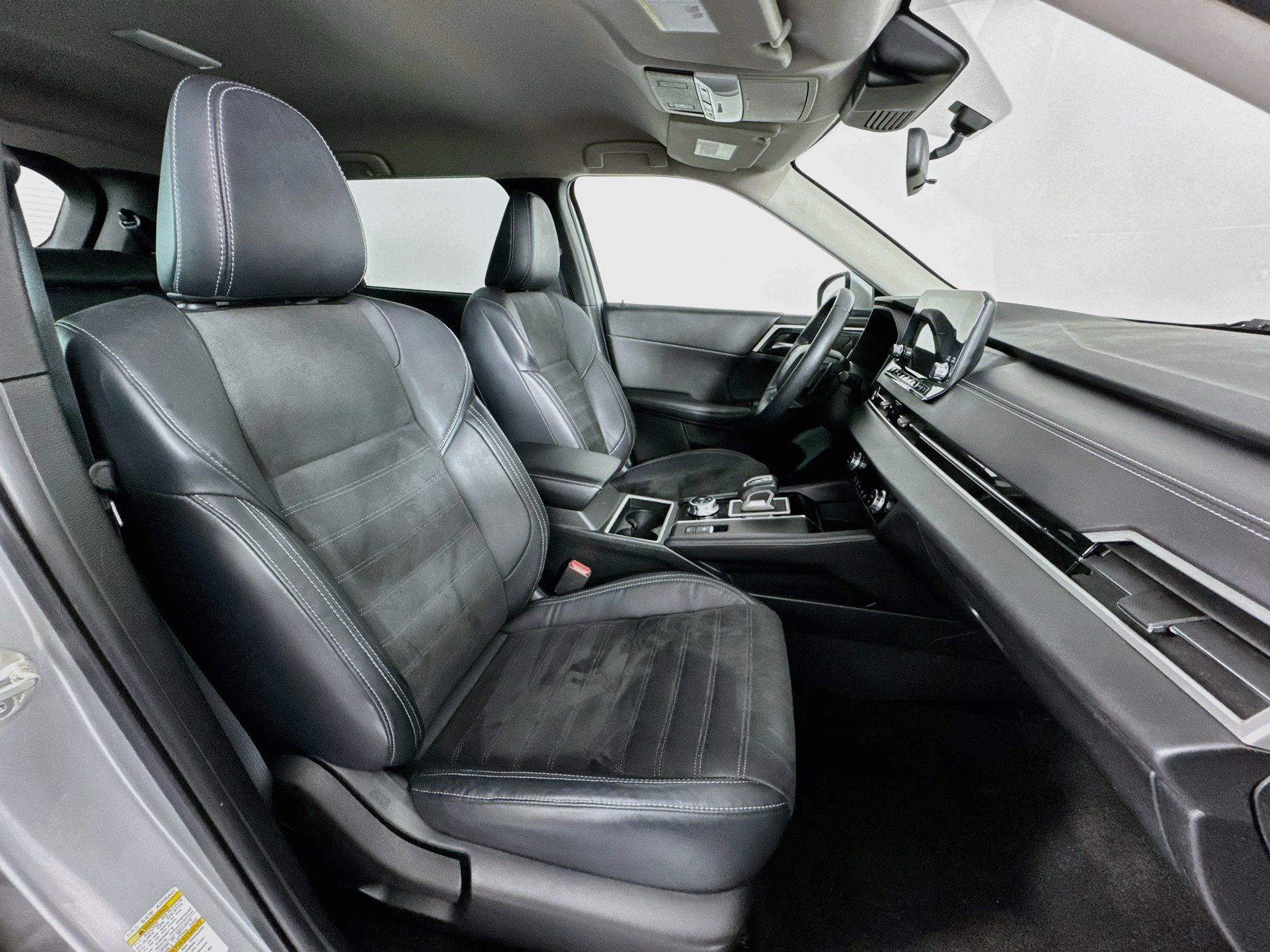 Used 2022 Mitsubishi Outlander SEL Black Edition FWD image 28