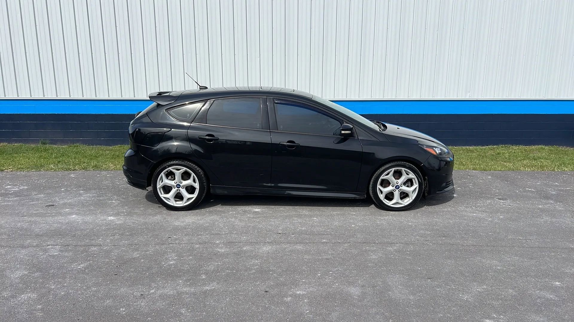 Used 2014 Ford Focus ST FWD image 4