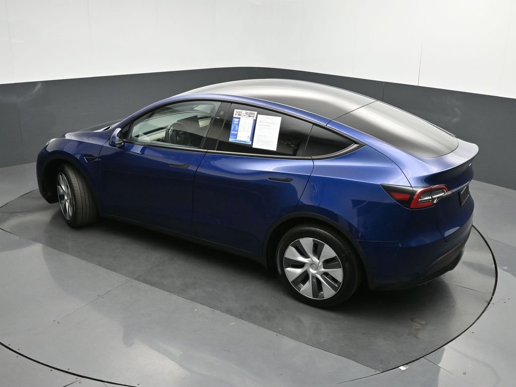 Used 2023 Tesla Model Y AWD image 40