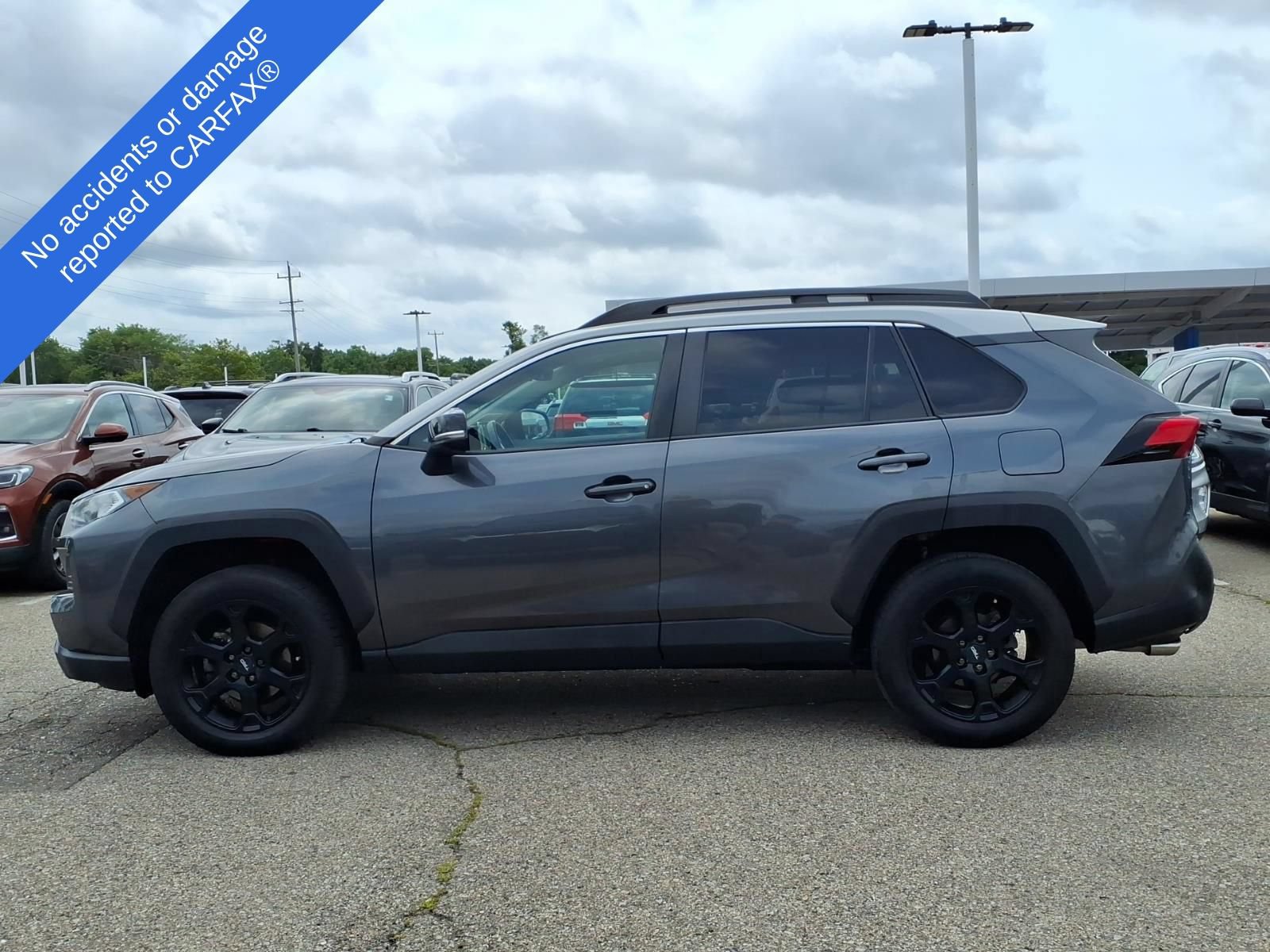 Used 2020 Toyota RAV4 TRD Off-Road AWD/4WD image 9