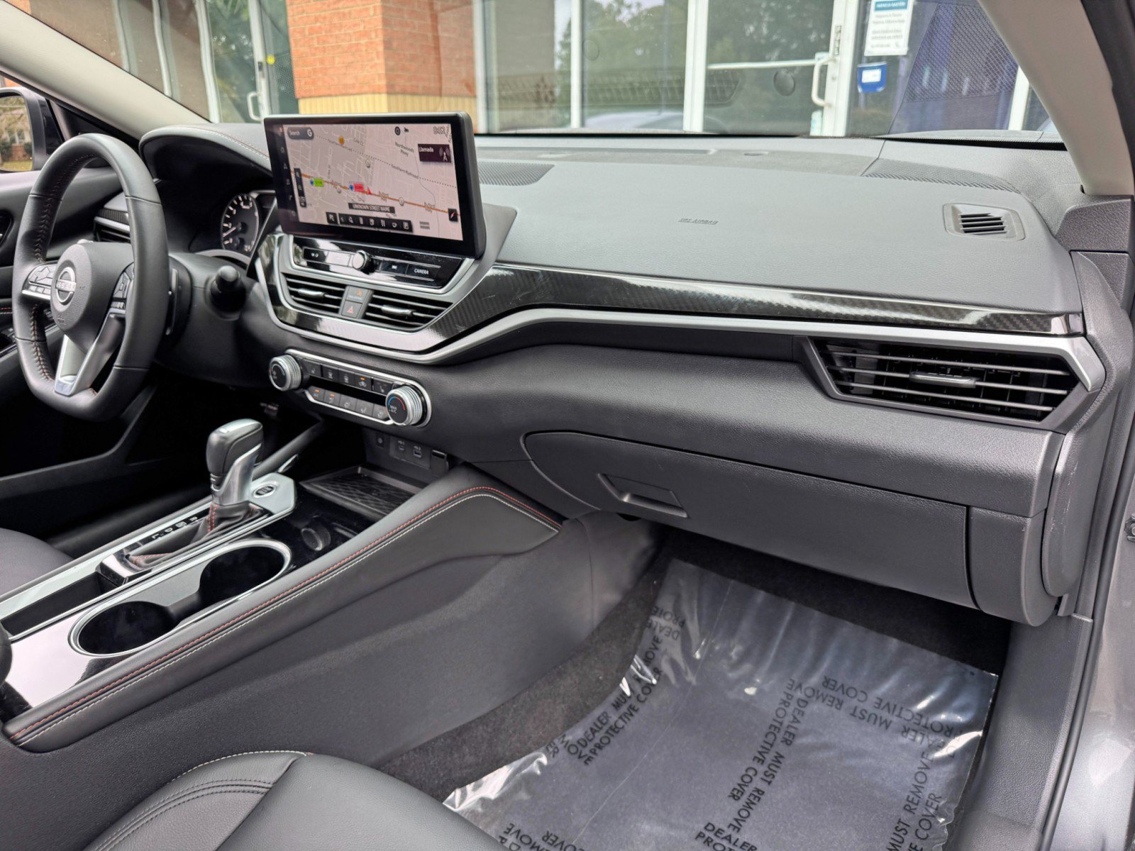 Used 2023 Nissan Altima 2.5 SR w/ SR Premium Package FWD image 14