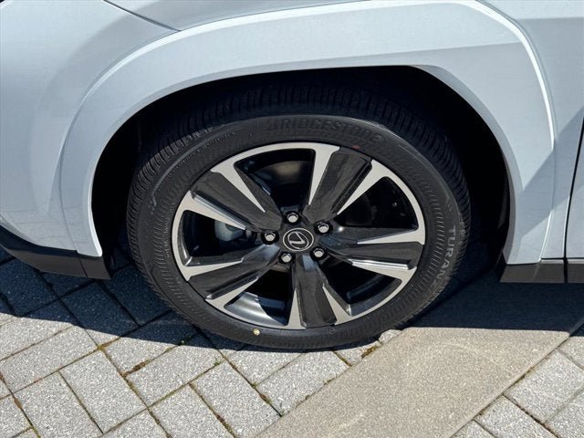 New 2026 Lexus UX 300h FWD w/ Accessory Package (2T) image 11