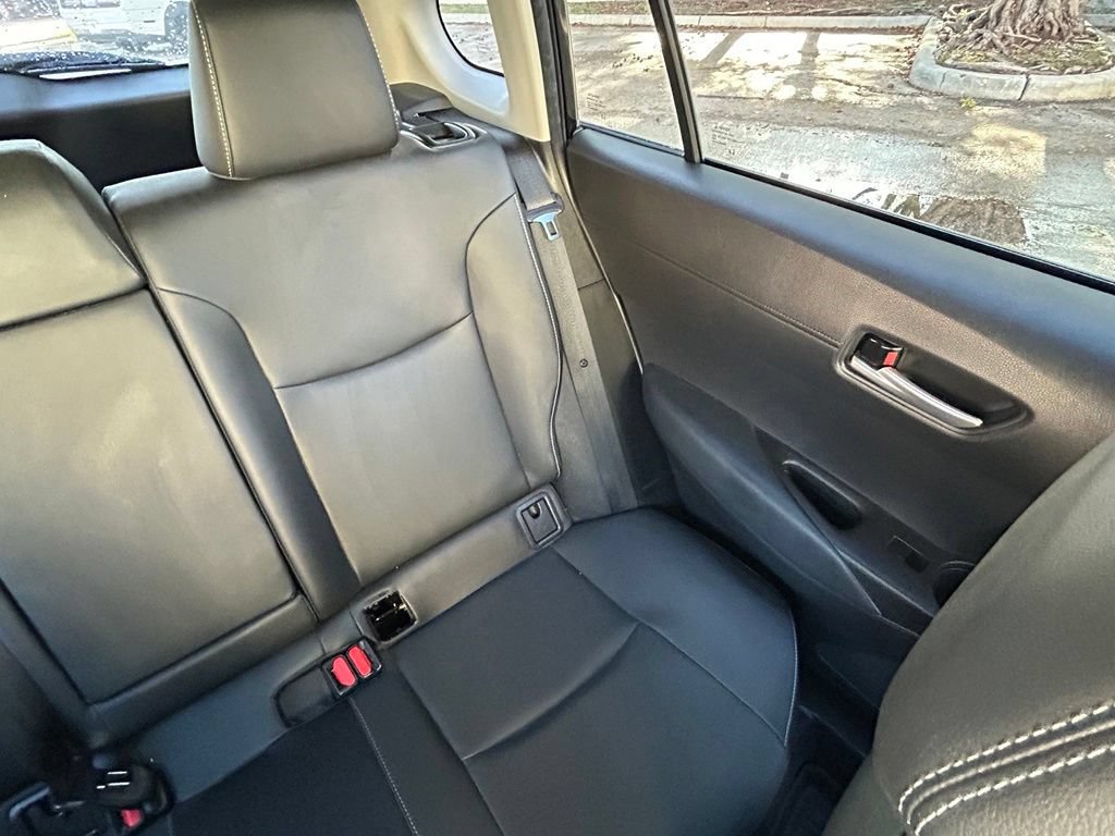 Used 2022 Toyota Corolla Cross XLE FWD image 14