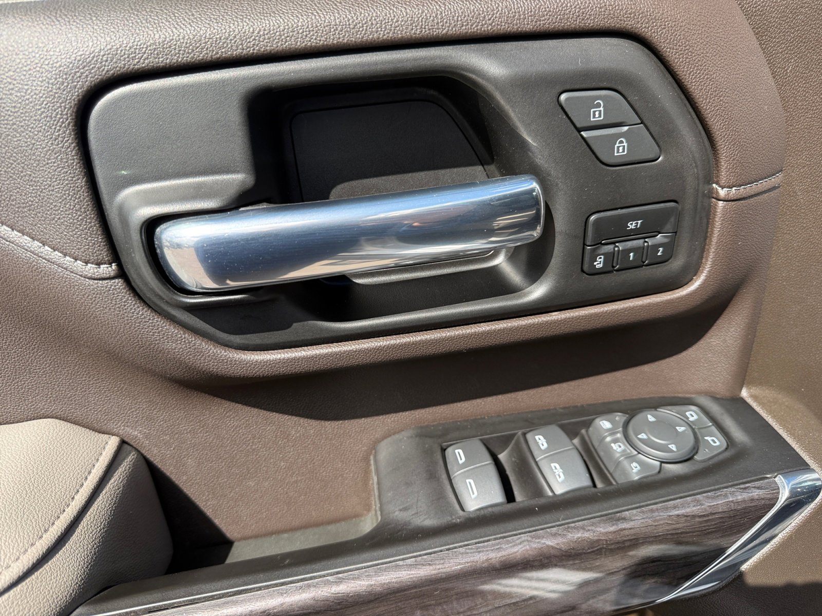 Used 2022 Chevrolet Silverado 2500 LTZ w/ LTZ Convenience Package image 19