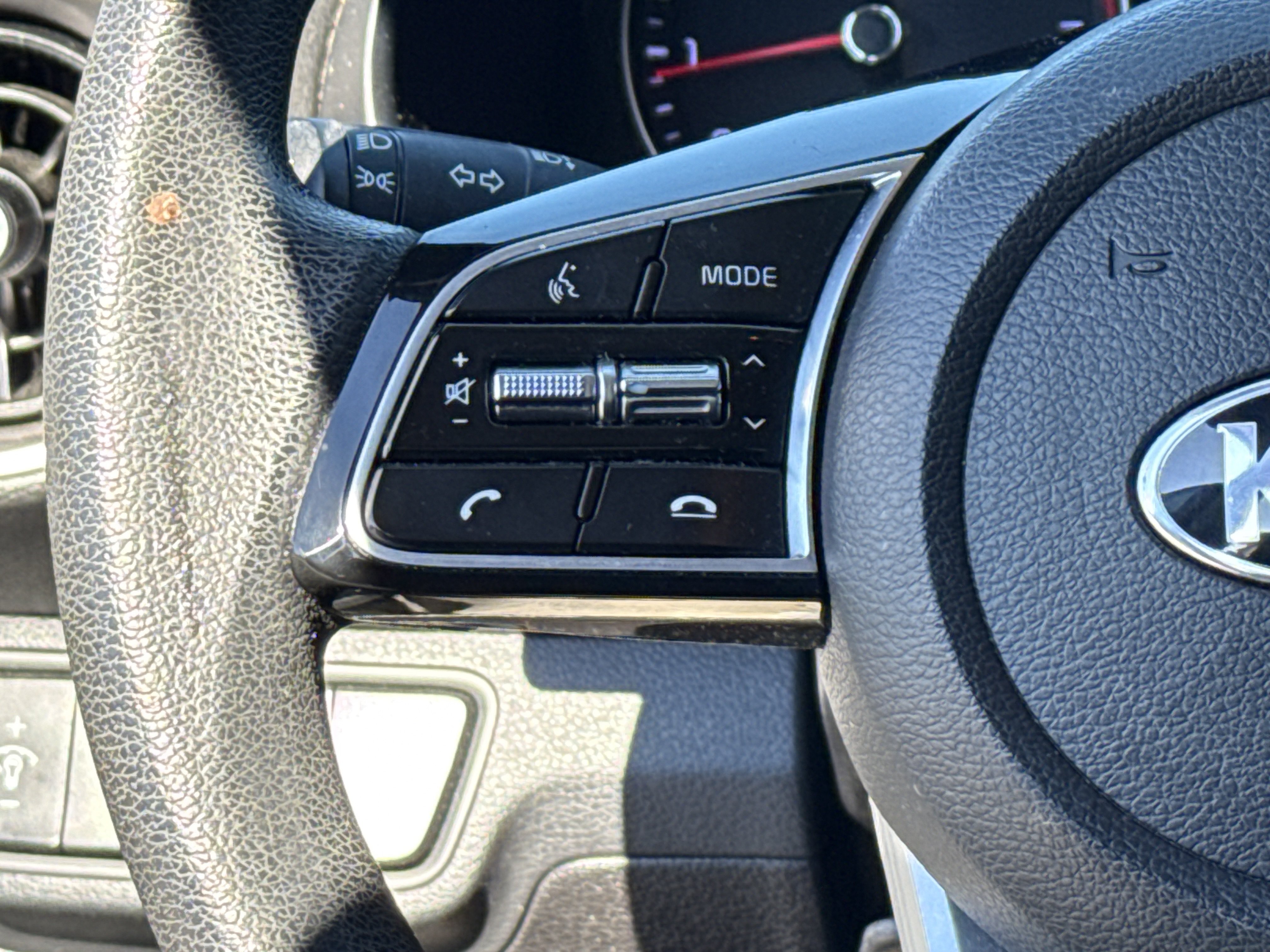 Used 2019 Kia Forte LXS FWD image 18