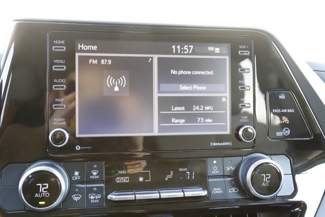 Used 2020 Toyota Highlander L image 24