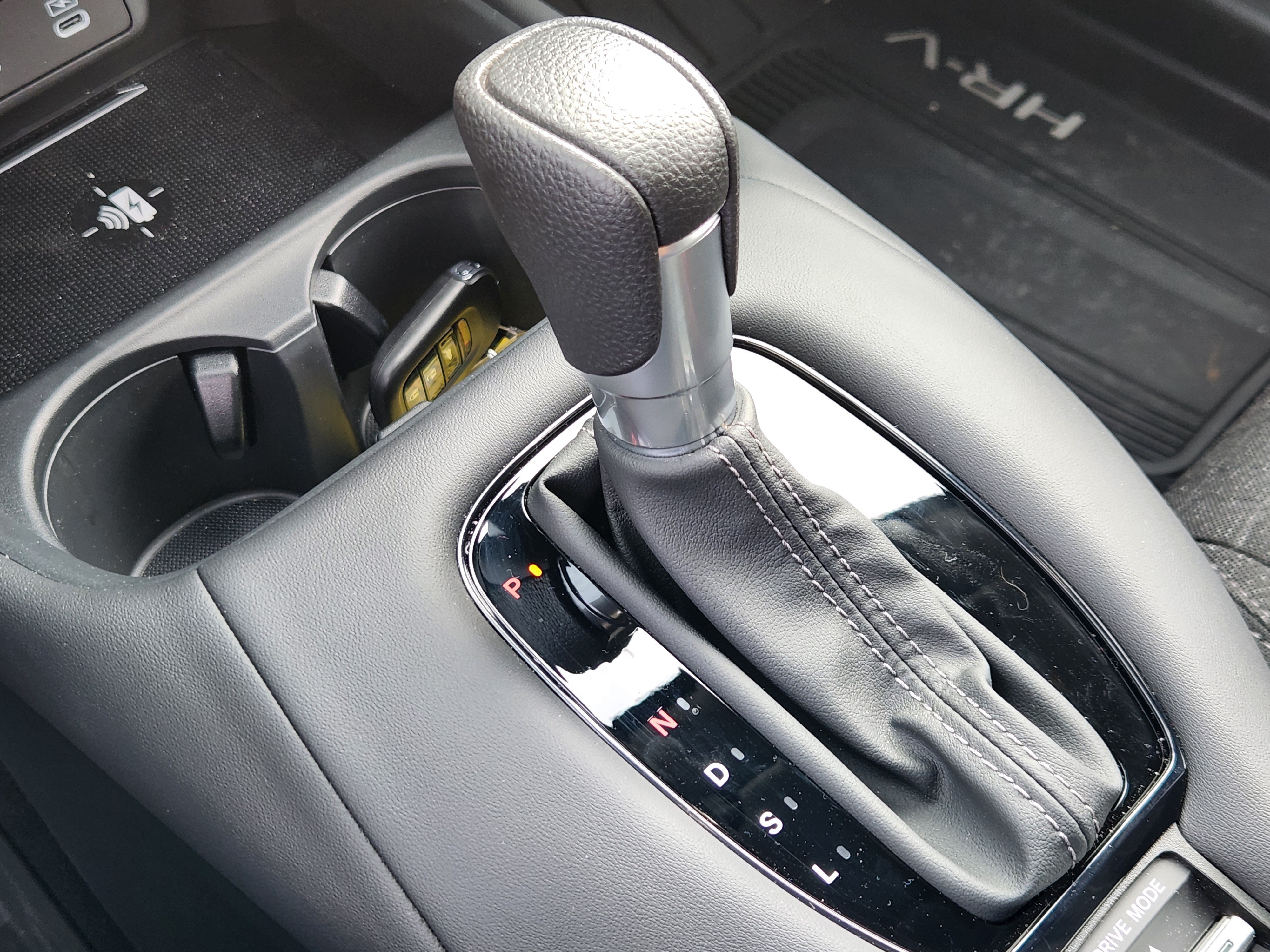 Used 2027 Honda HR-V LX image 12