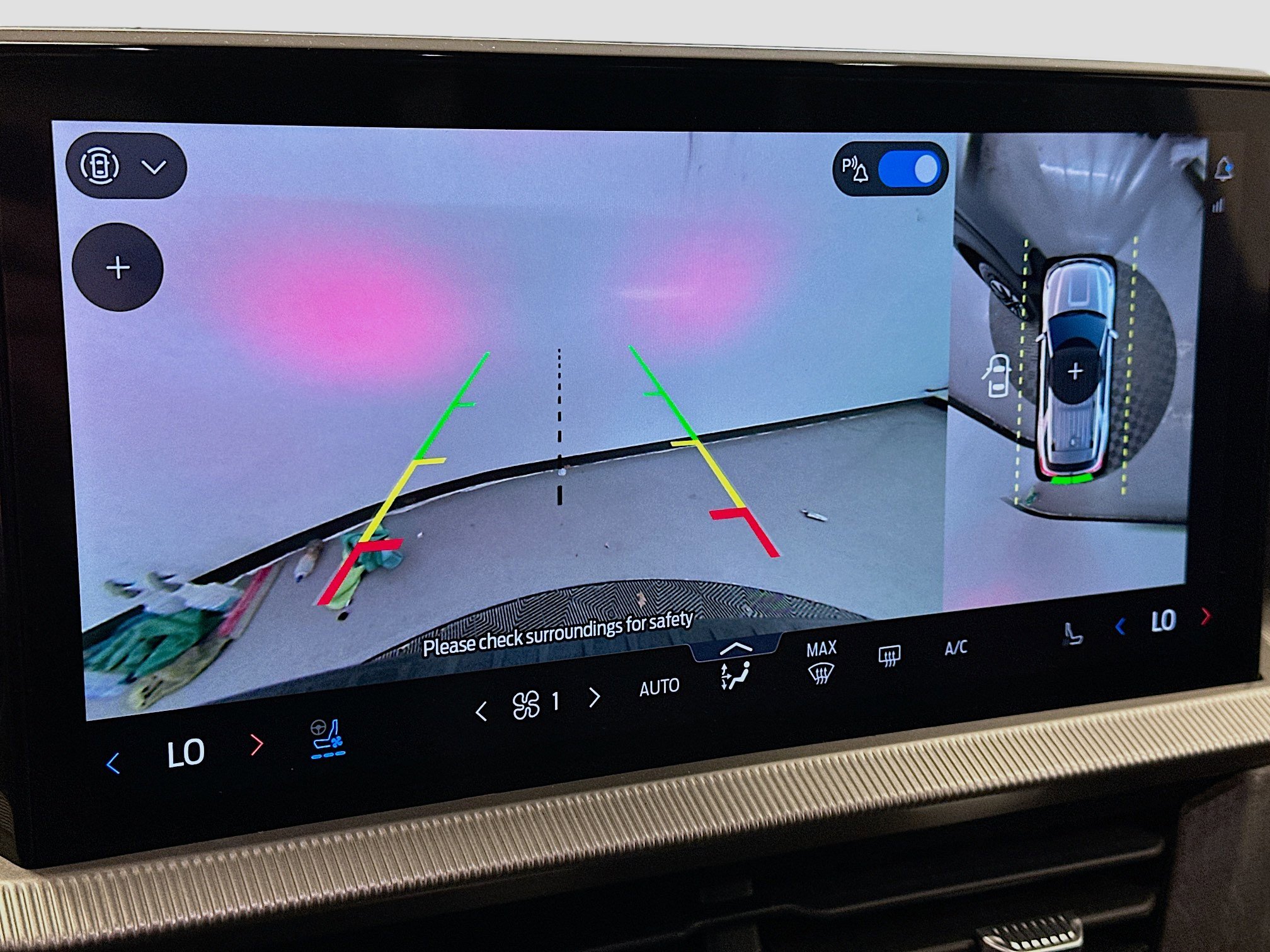 Used 2025 Ford Explorer Platinum w/ LUX Leather Package image 23