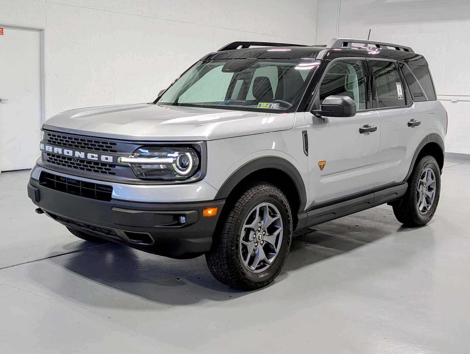 Used 2023 Ford Bronco Sport Badlands image 1