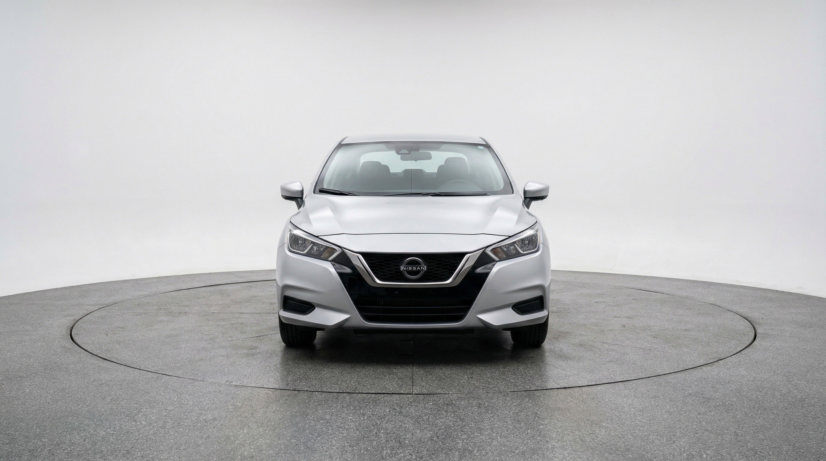 Used 2025 Nissan Versa SV FWD image 2
