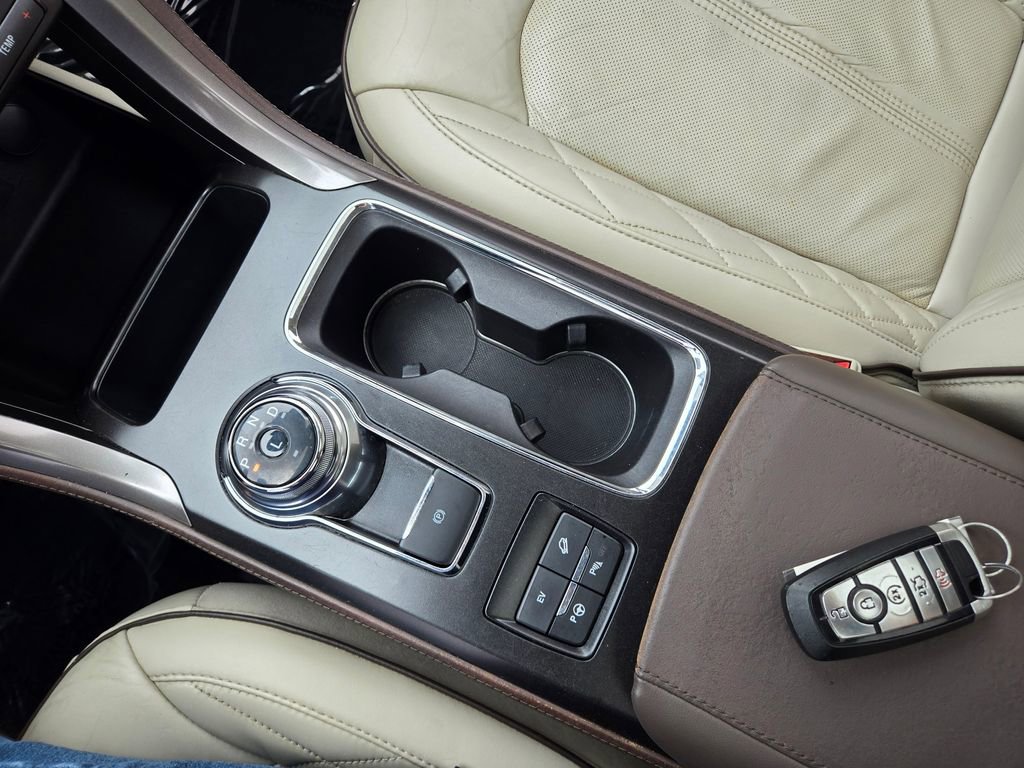 Used 2018 Ford Fusion Energi Platinum image 33