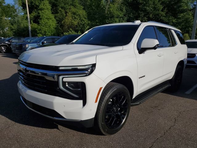 Used 2025 Chevrolet Tahoe LS RWD image 2