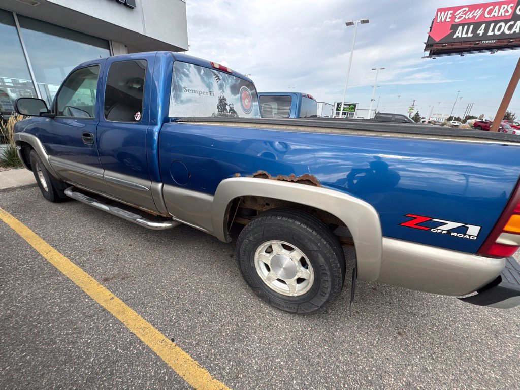 Used 2003 GMC Sierra 1500 SLT w/ SLT Preferred Equipment Group AWD/4WD image 8