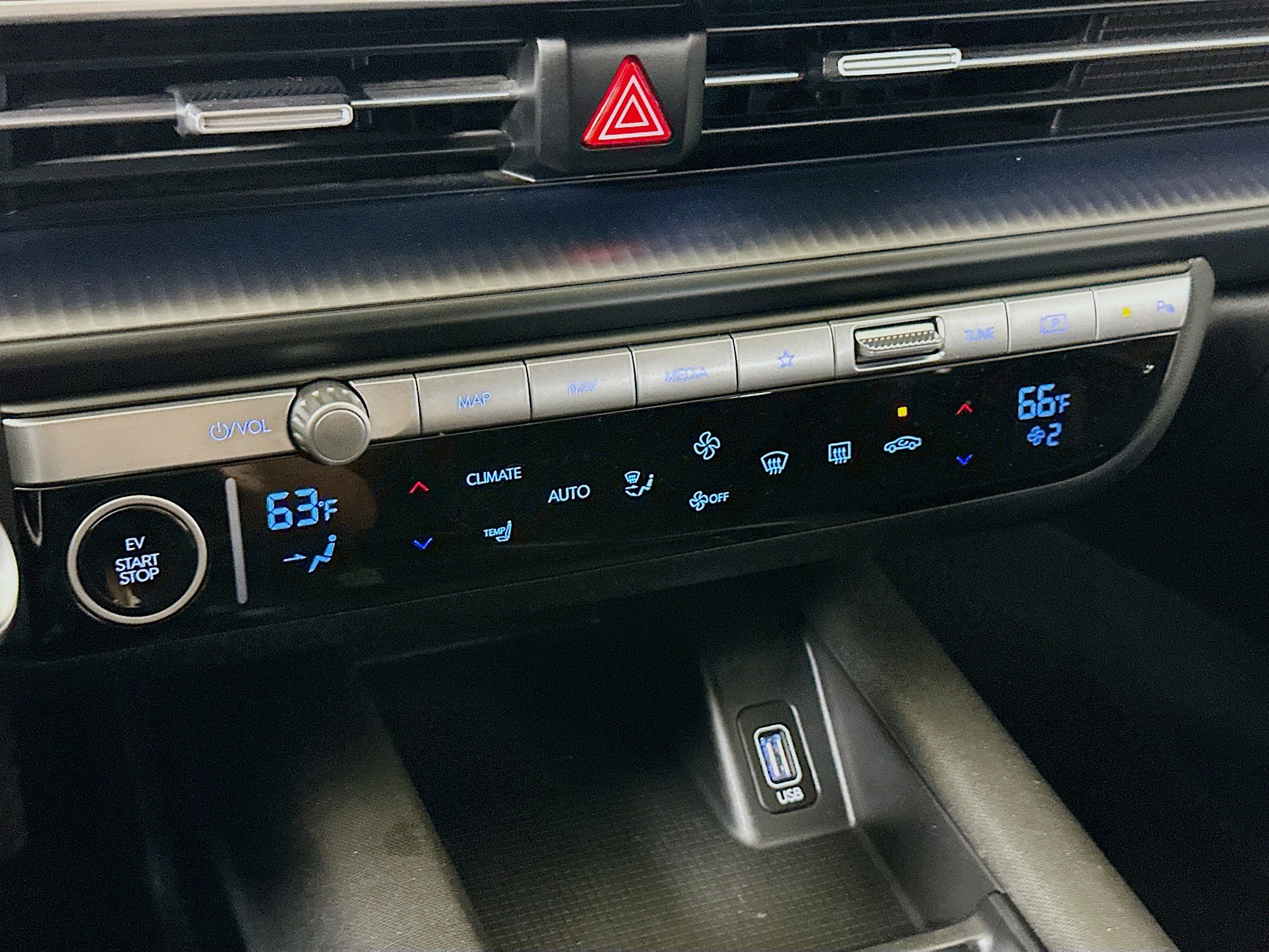 Used 2024 Hyundai Ioniq 6 SE RWD image 23
