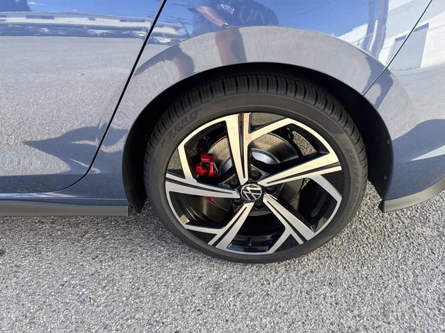 New 2026 Volkswagen GTI SE FWD image 5