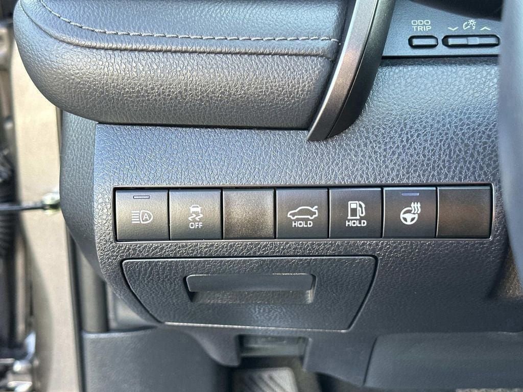Used 2022 Toyota Camry LE w/ Cold Weather Package AWD/4WD image 27