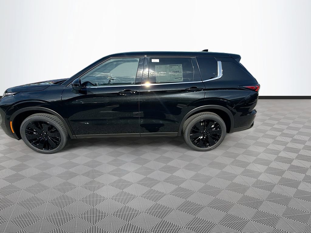 New 2026 Mitsubishi Outlander LE FWD image 4