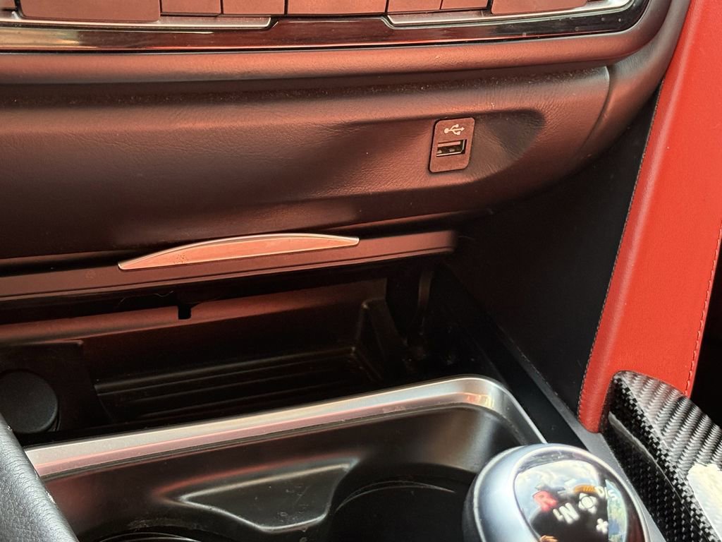 Used 2017 BMW M4 Convertible image 31