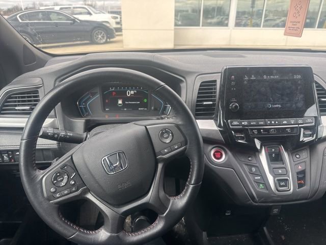 Used 2024 Honda Odyssey Sport image 4