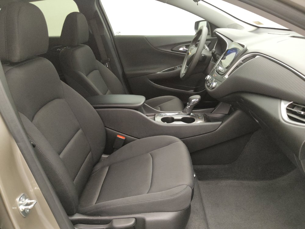 Used 2025 Chevrolet Malibu LS FWD image 21