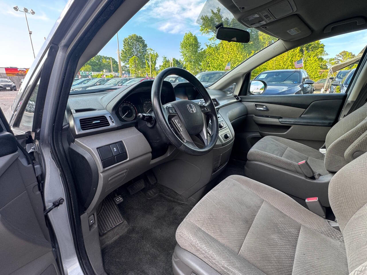 Used 2016 Honda Odyssey LX image 10