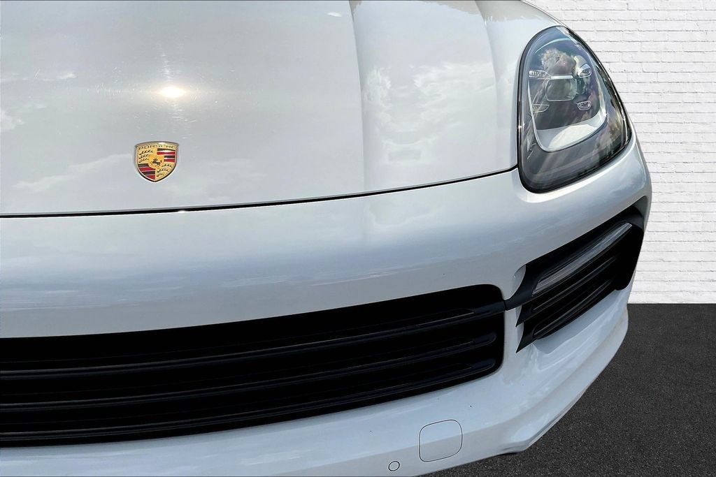 Used 2023 Porsche Cayenne w/ Premium Package AWD/4WD image 30