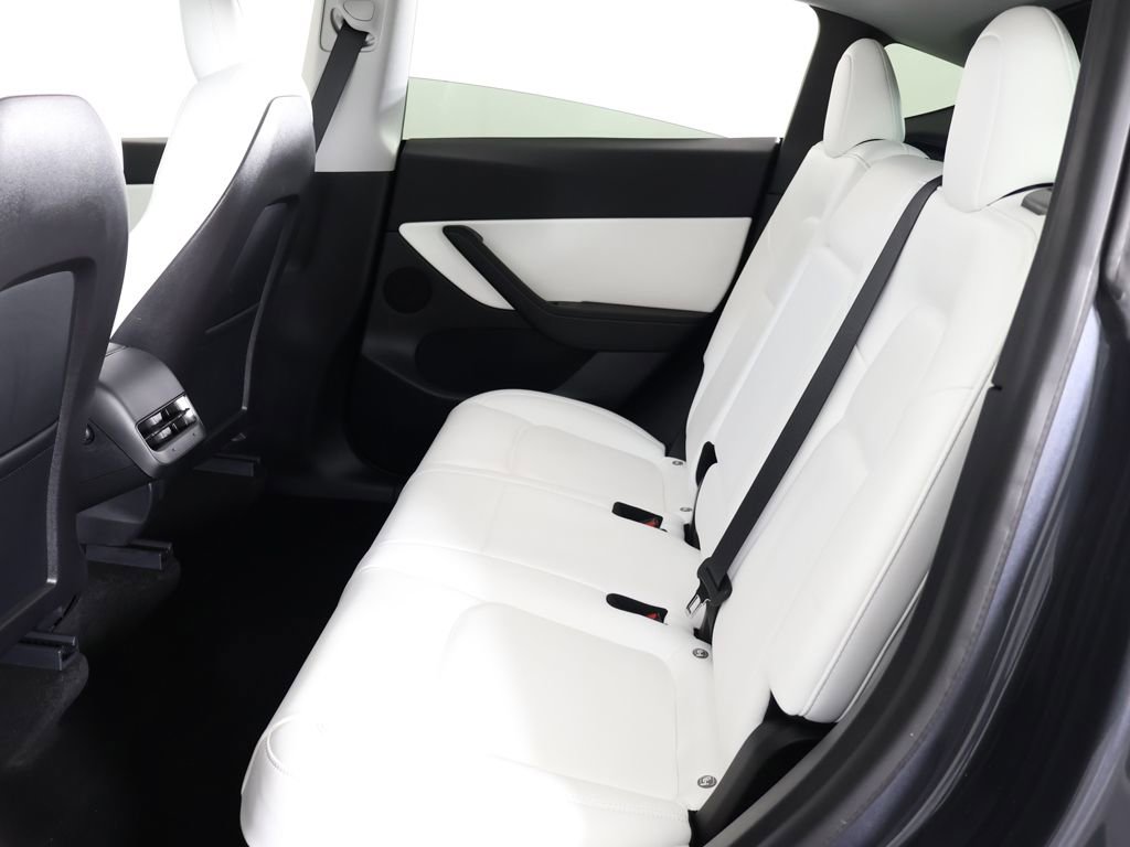 Used 2021 Tesla Model Y Performance AWD/4WD image 36