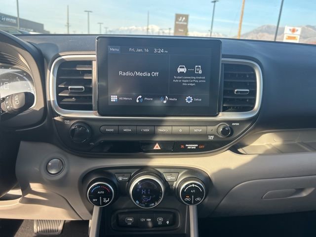 Used 2026 Hyundai Venue SEL image 19