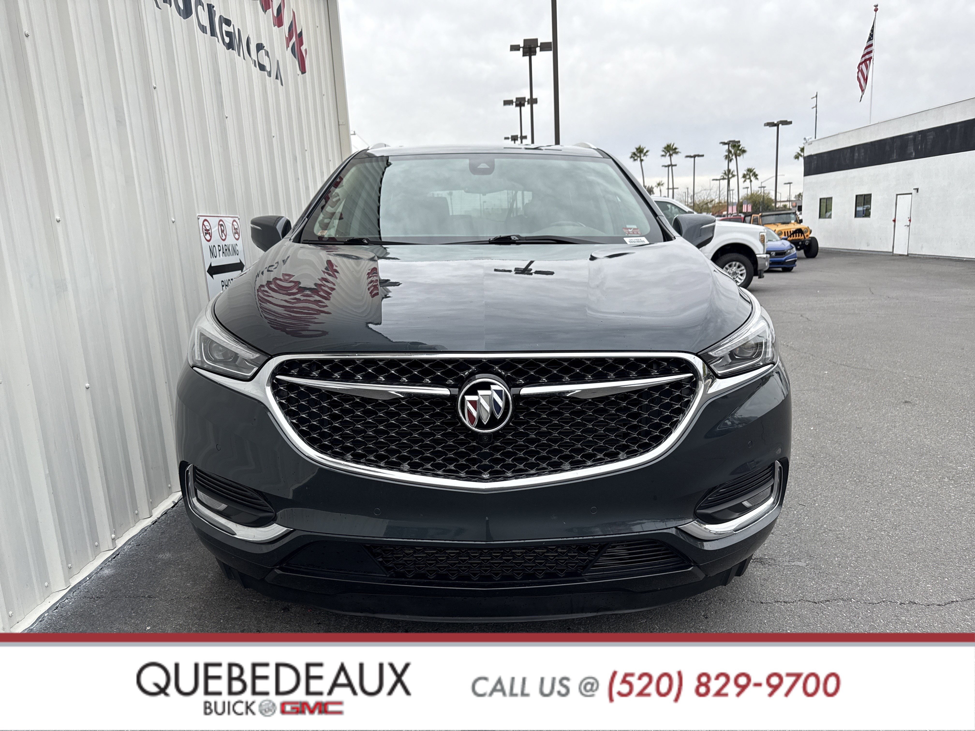 Used 2018 Buick Enclave Avenir w/ Avenir Technology Package image 5