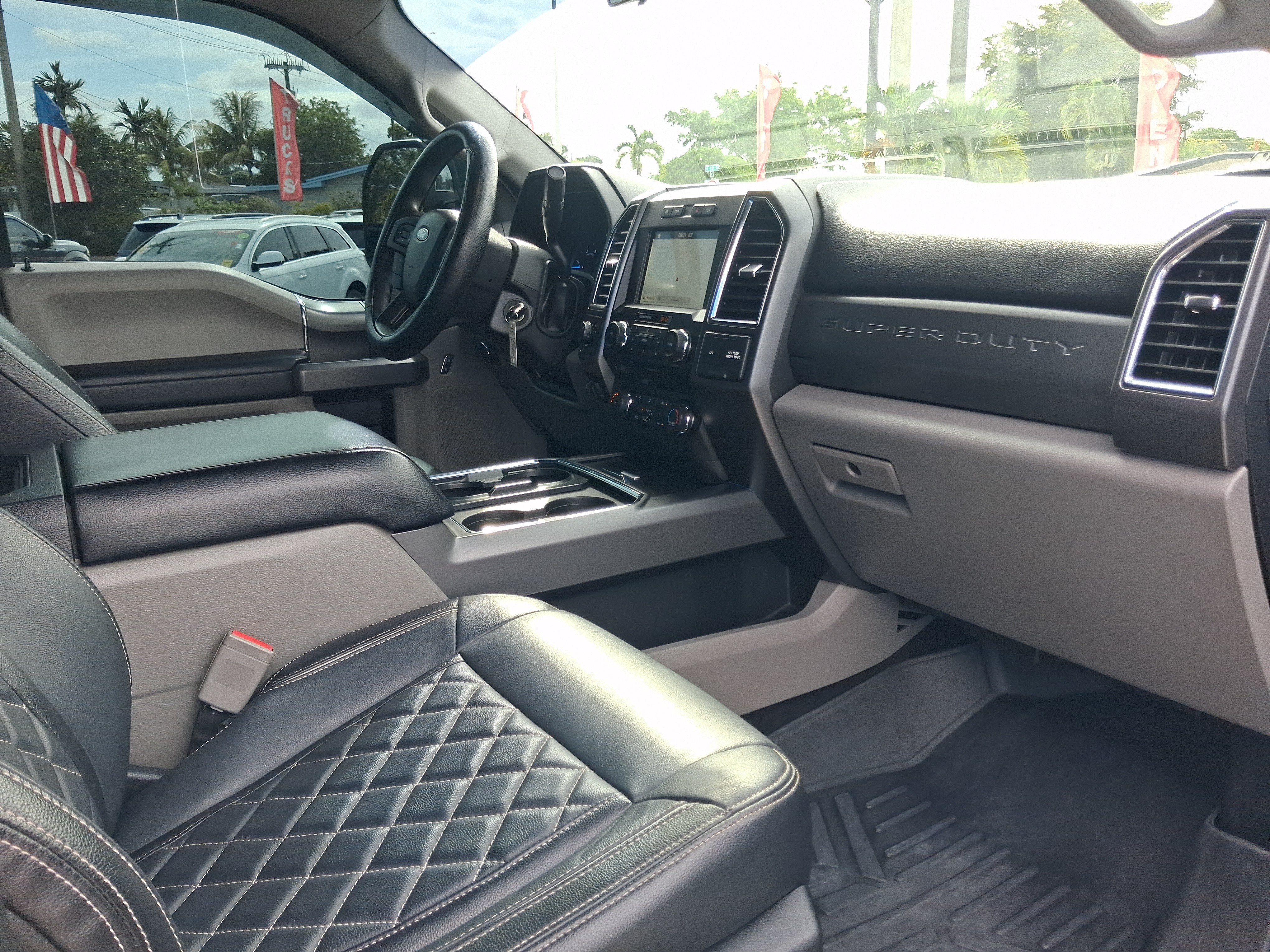 Used 2018 Ford F250 XLT w/ XLT Premium Package AWD/4WD image 30