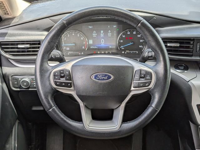 Used 2022 Ford Explorer XLT w/ Equipment Group 202A image 13