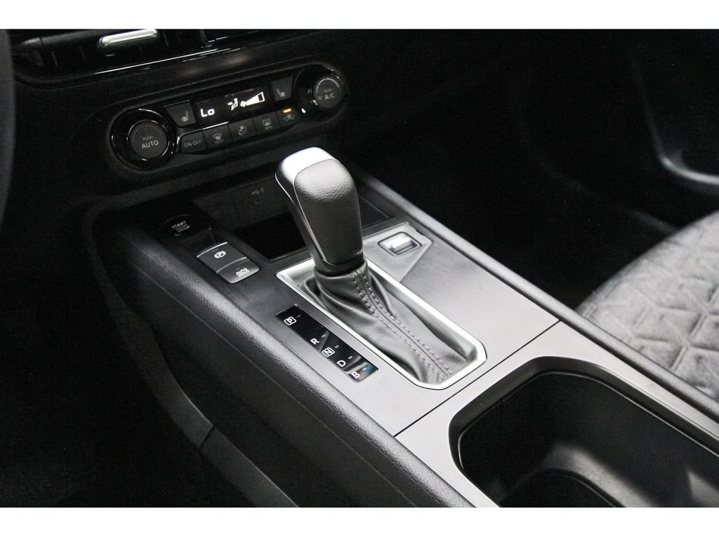 Used 2026 Nissan Kicks SV w/ SV Premium Package FWD image 28