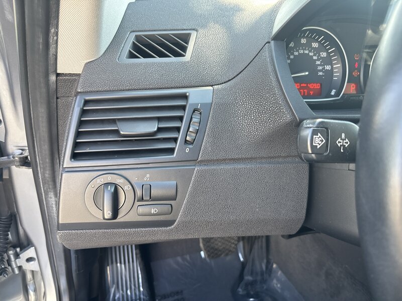 Used 2006 BMW X3 3.0i AWD/4WD image 43
