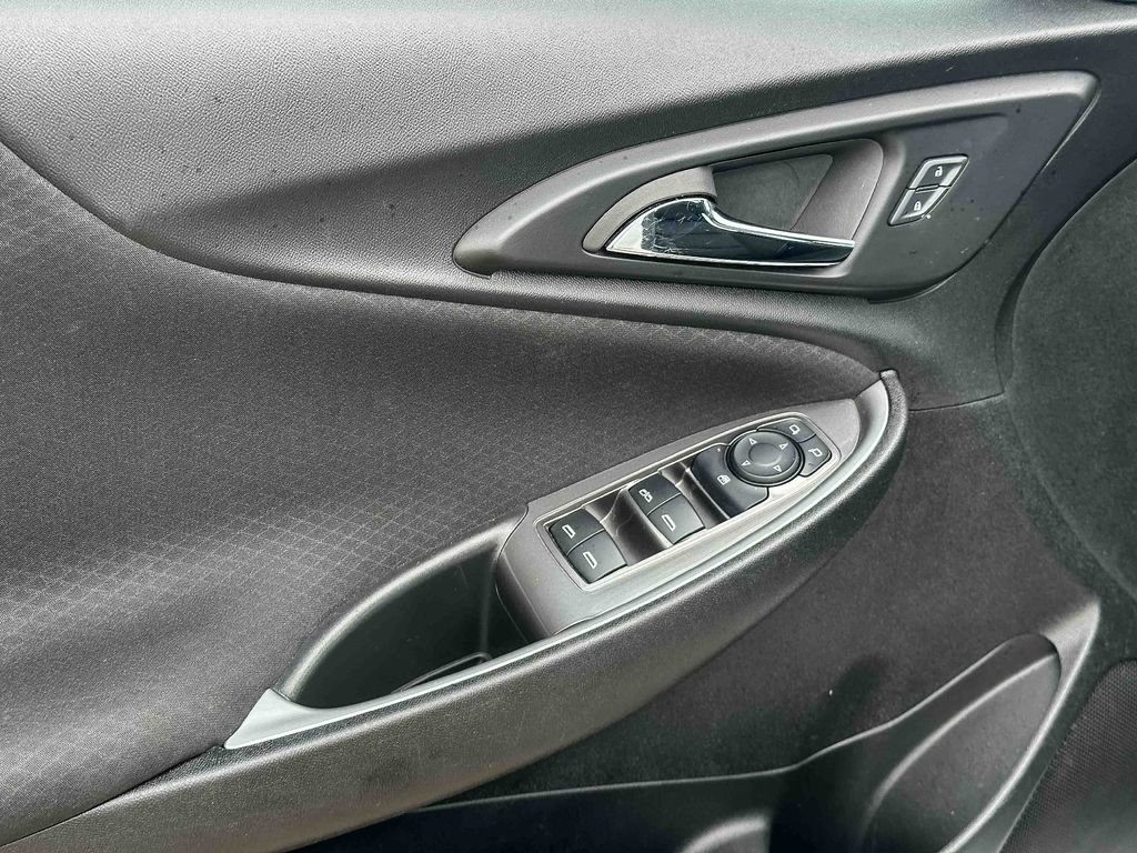 Used 2024 Chevrolet Malibu LT FWD image 16