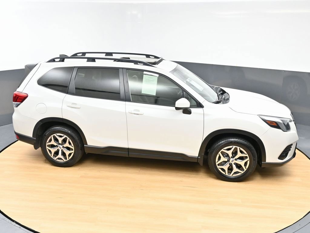 Used 2024 Subaru Forester Premium image 48