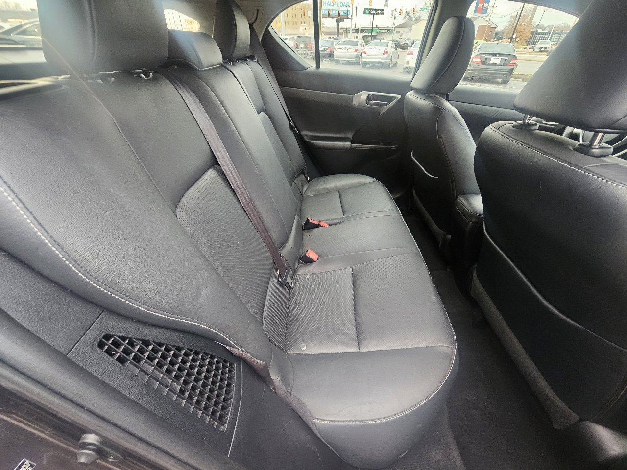 Used 2012 Lexus CT 200h image 36