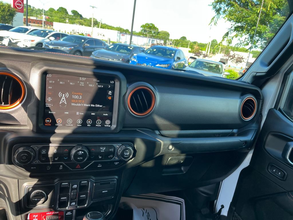 Used 2022 Jeep Gladiator Mojave w/ LED Lighting Group AWD/4WD image 14