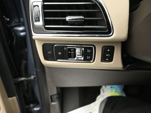 Used 2023 Lincoln Navigator Reserve image 20