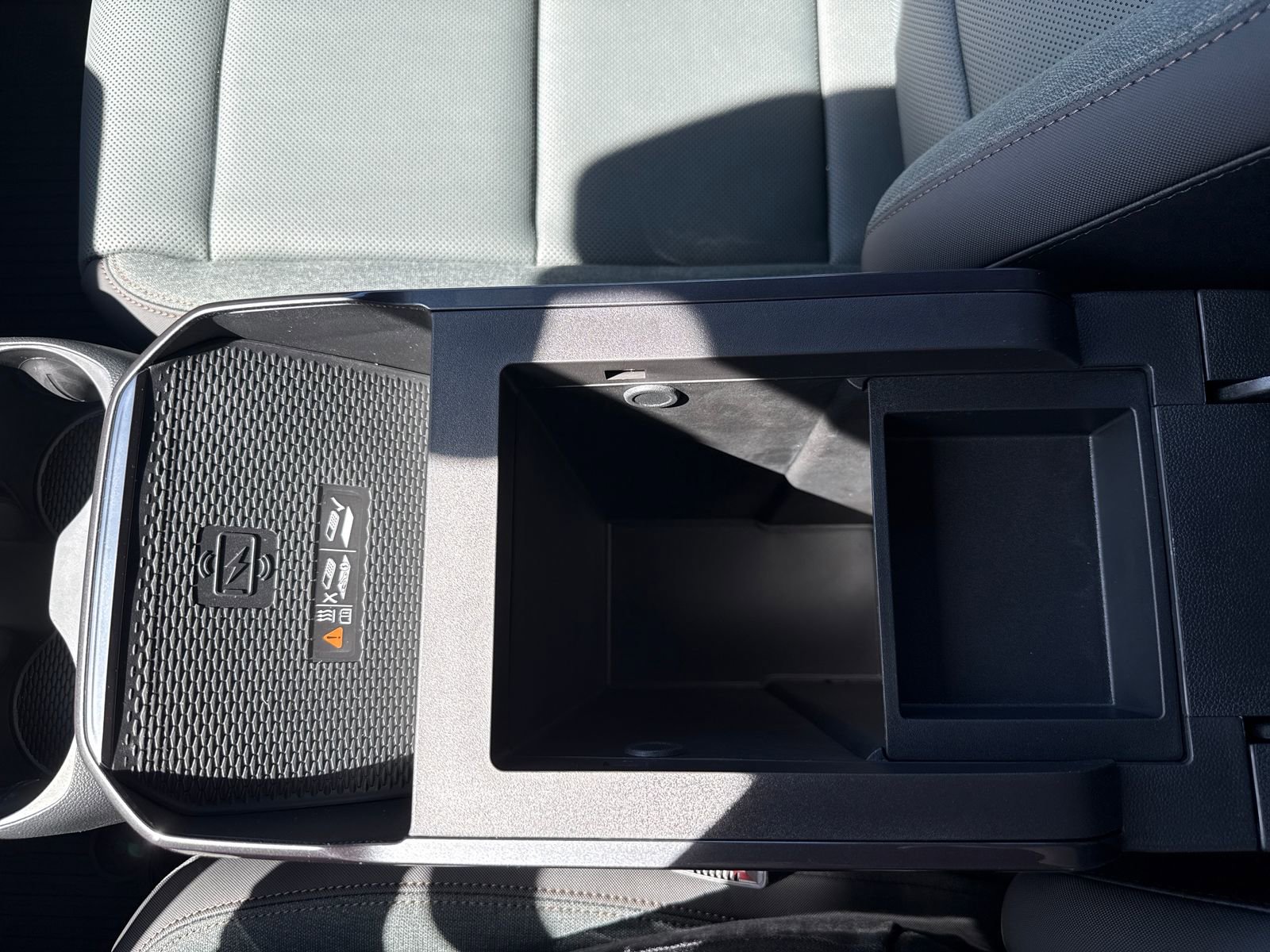 New 2026 GMC Terrain AT4 w/ Convenience Package III image 13