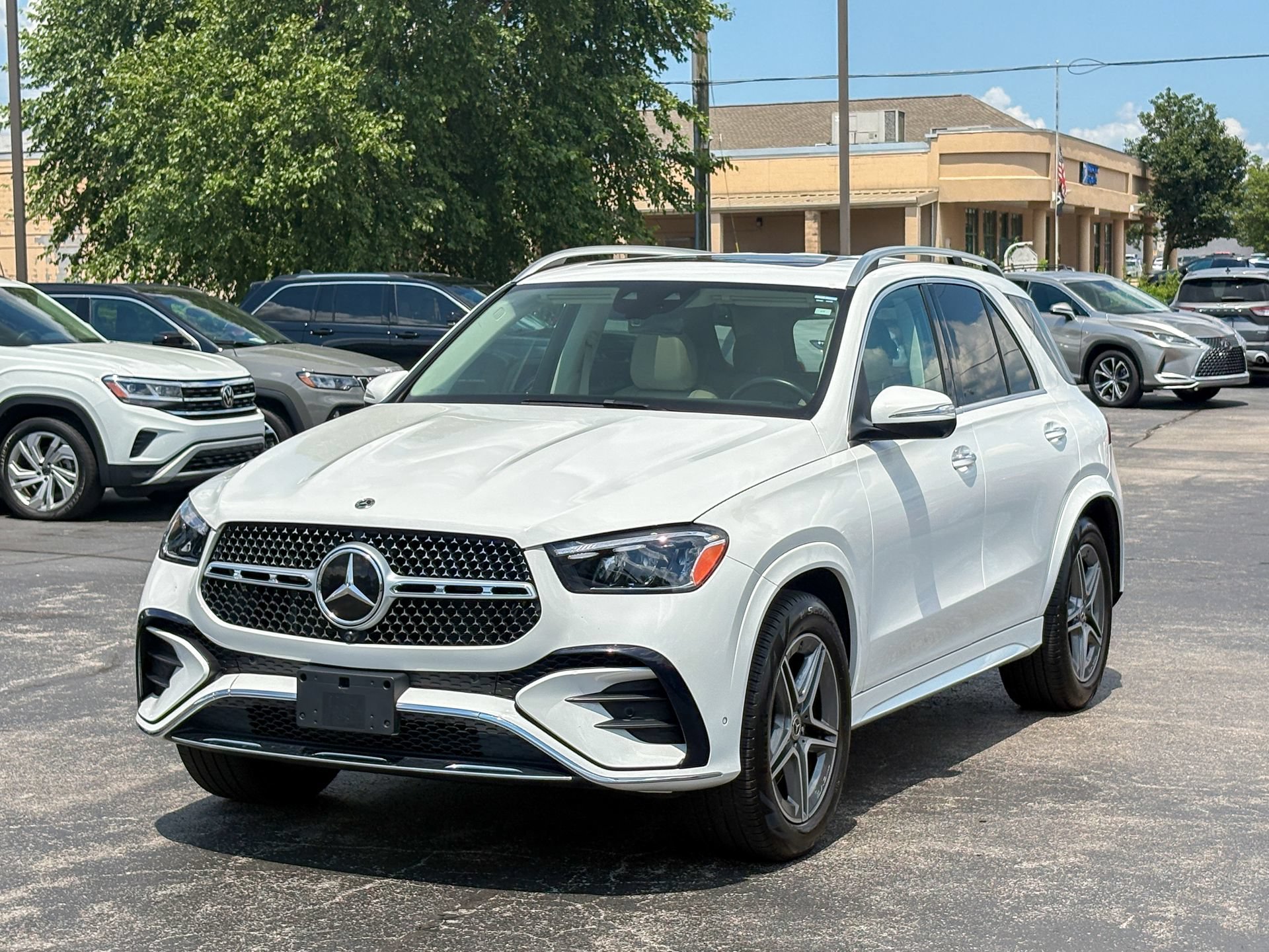 Used 2024 Mercedes-Benz GLE 350 4MATIC image 5