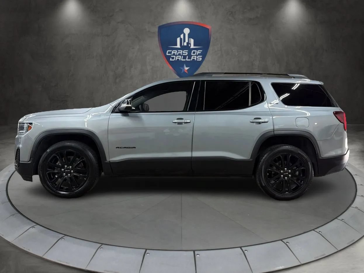Used 2023 GMC Acadia SLE w/ Driver Convenience Package FWD image 2