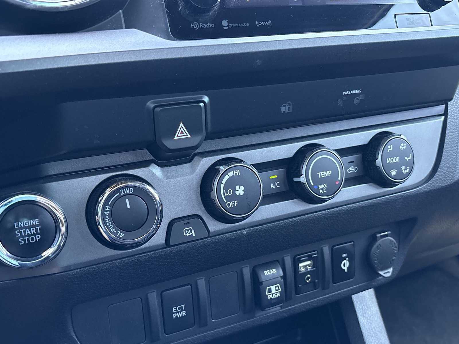Used 2019 Toyota Tacoma TRD Off-Road AWD/4WD image 17