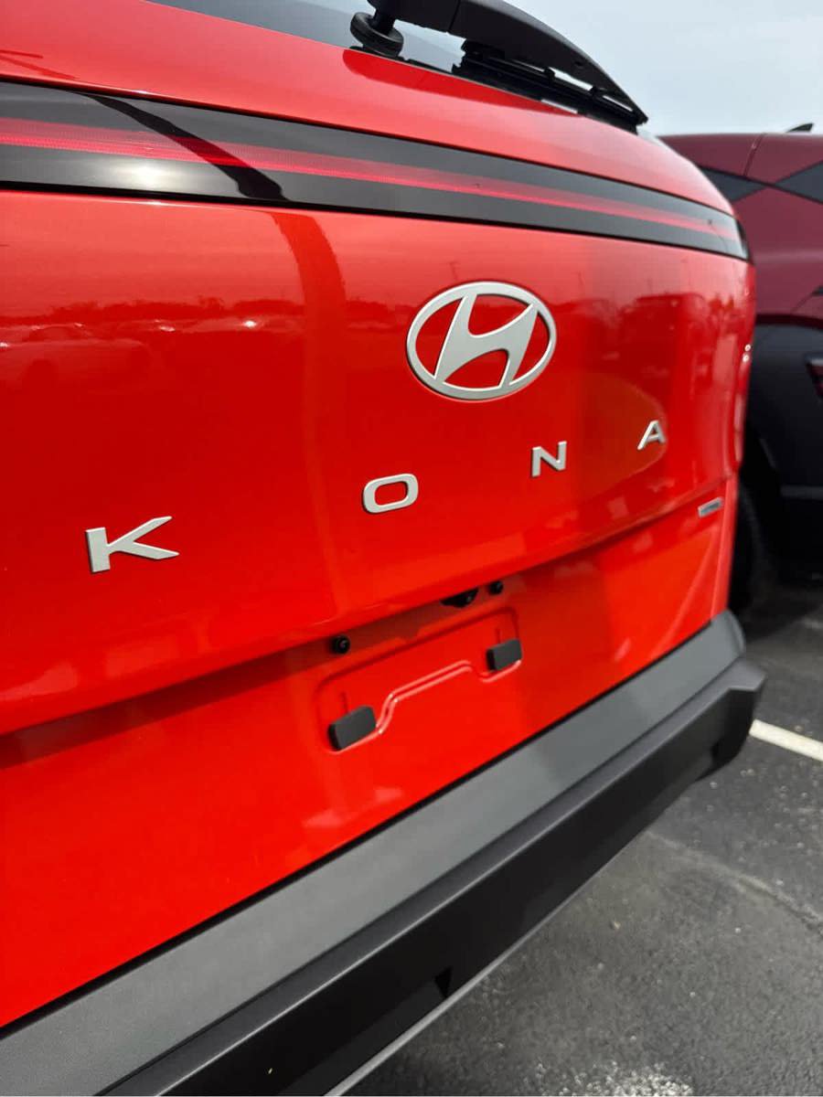 New 2027 Hyundai Kona SE AWD/4WD image 34