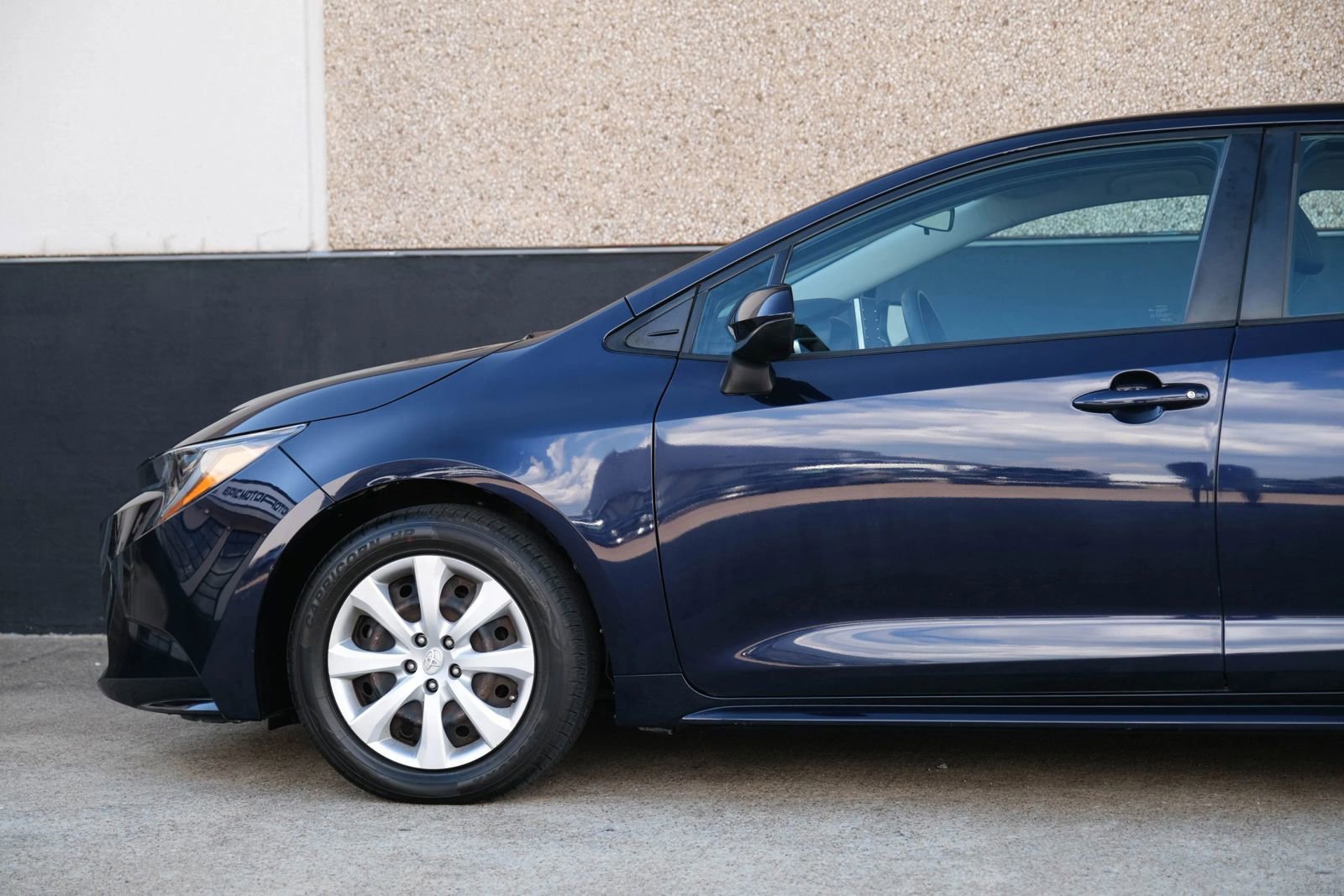 Used 2021 Toyota Corolla LE image 7