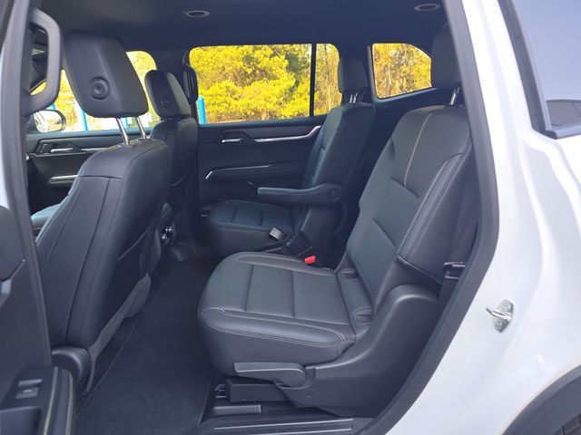 Used 2024 GMC Acadia Elevation image 24