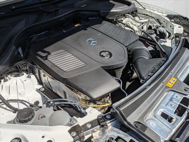 Used 2024 Mercedes-Benz GLC 300 4MATIC w/ AMG Line image 24